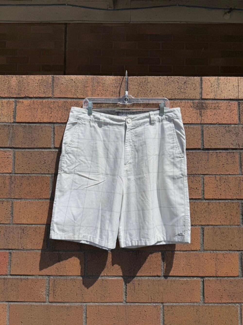 2010s O'Neill White Plaid Y2K Vintage Surf Skate Cargo Shorts Hurley Billabong